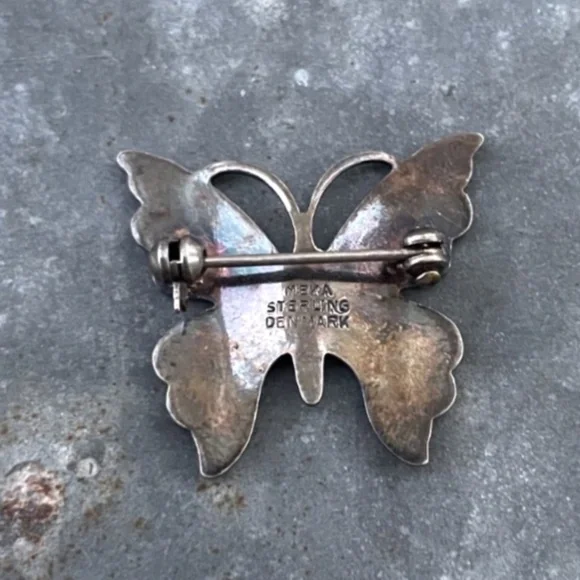 Vintage Meka Sterling Denmark signed Butterfly w/ blue and black enamel Brooch - Picture 2 of 2